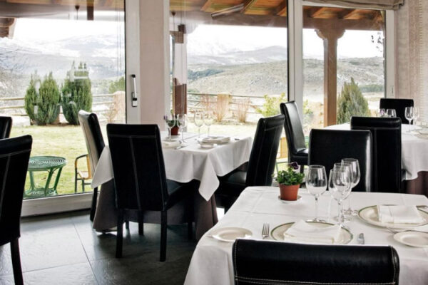 milano real accommodation hunting gredos ibex