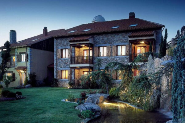 milano real accommodation hunting gredos ibex