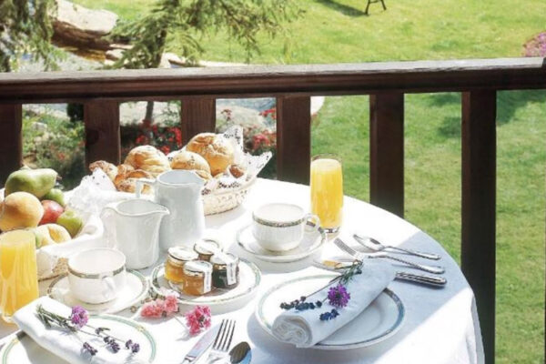 milano real accommodation hunting gredos ibex