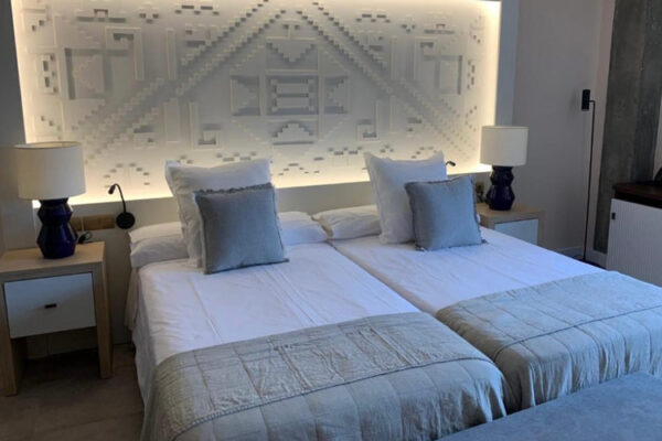 hotel cardenal toledo accommodation bird hunting game