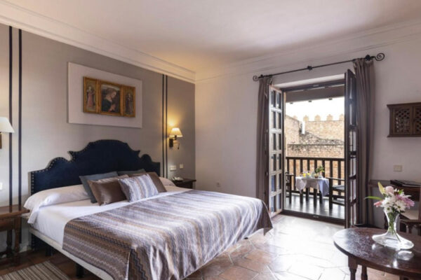 parador siguenza accommodation hunting roe deer